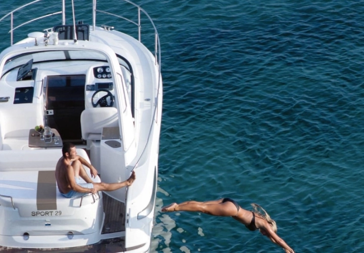 لماذا يجب عليك أن تفكر في استخدام بطارية LiFePO₄ البحرية لسفينتك؟